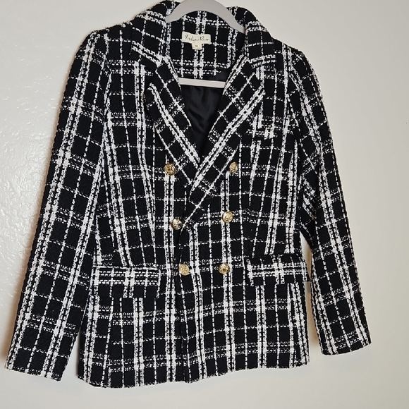 Chic Black and White Plaid Women's Blazer - Picture 6 of 6